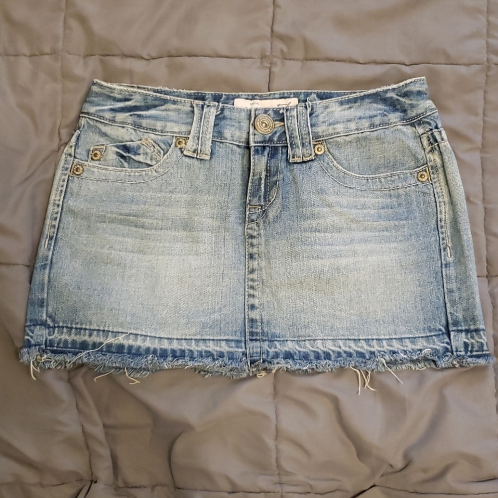Jean mini skirt